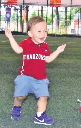 Bordo maviş