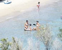 Hande Erçel Bodrum’da tatil modunda