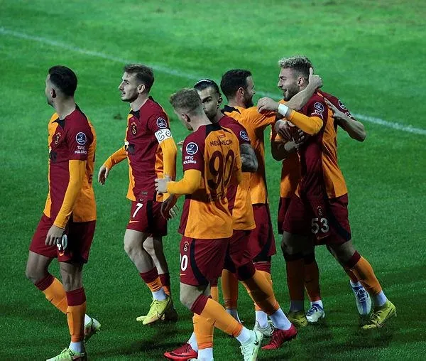 aslan-son-4-macta-kayiplarda-galatasaray-hazirlik-macinda-lazioya-2-1-yenildi-1670952337211.jpeg