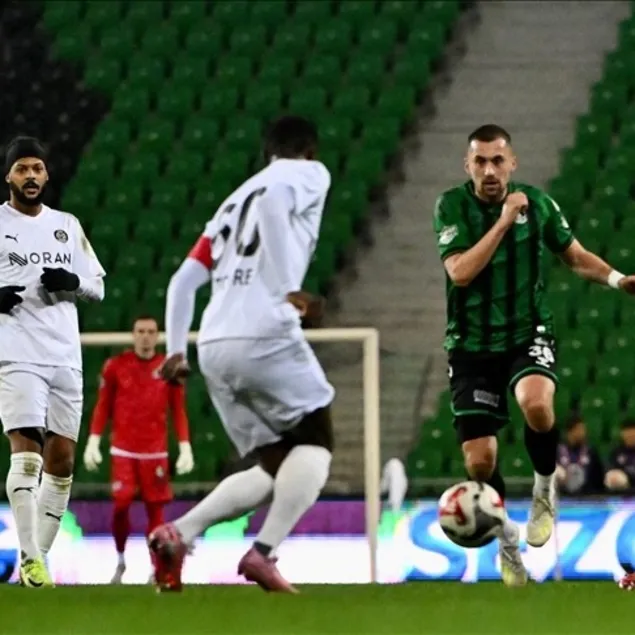 Manisa FK nefes aldı