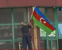 A Haber Karabağ’da! Vatandaşlar Azerbaycan bayrakları asıyor