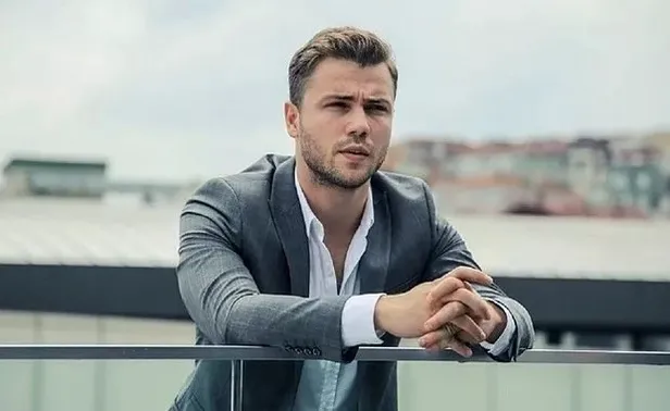 teskilat-serdar-oldu-mu-caglar-ertugrul-teskilat-dizisinden-ayrildi-mi-neden-baba-dizisine-bomba-transfer-tolg-1653918286149.jpeg TEŞKİLAT SERDAR ÖLDÜ MÜ? Çağlar Ertuğrul Teşkilat dizisinden ayrıldı mı, neden? Baba dizisine bomba transfer! Tolga Sarıtaş'ın yerine...-4