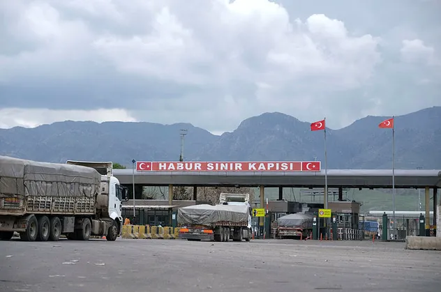 Son dakika: Habur ve Gürbulak yeniden açıldı