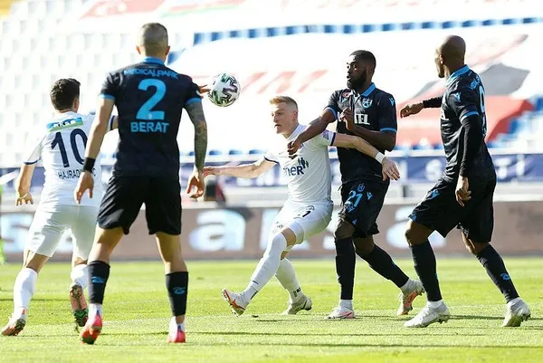 firtina-kasimpasada-esti-kasimpasa-1-2-trabzonspor-mac-sonu-ozet-1614869545127.jpeg Fırtına, Kasımpaşa'da esti! (Kasımpaşa 1-2 Trabzonspor MAÇ SONU ÖZET)-3