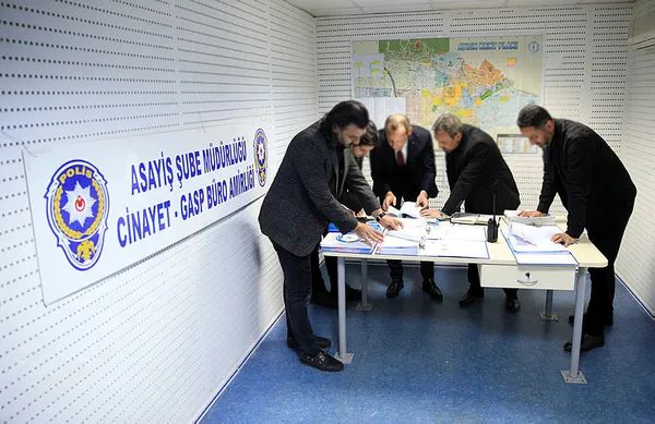 18-yil-once-islenen-emine-akkesen-cinayetini-ozel-ekip-cozebildi-1618412239571.jpg 18 yıl önce işlenen Emine Akkesen cinayetini, özel ekip çözebildi-3