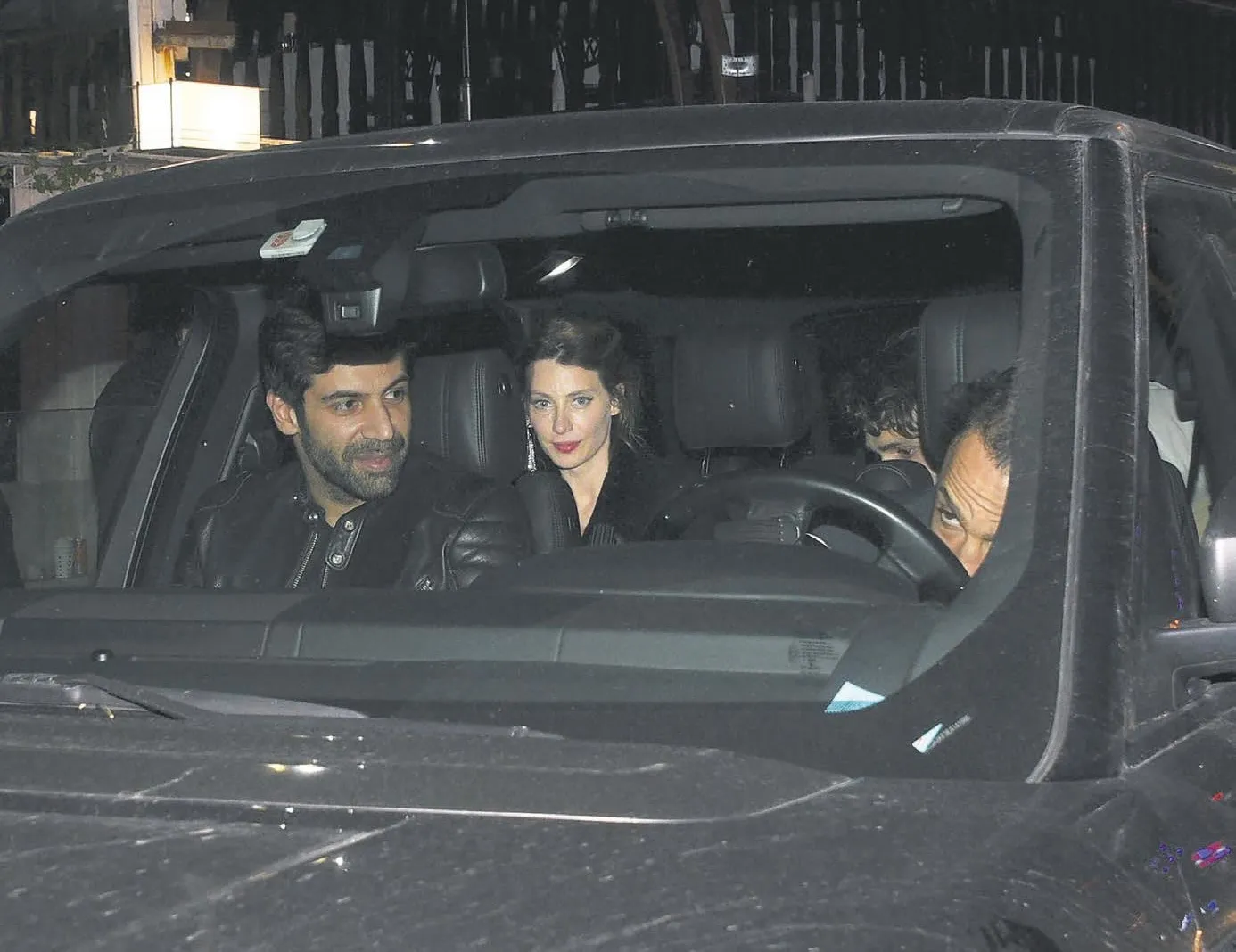 Yasak aşk yüzsüzü