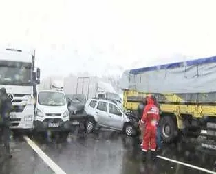 TEM’de kaza: 50 araç birbirine girdi