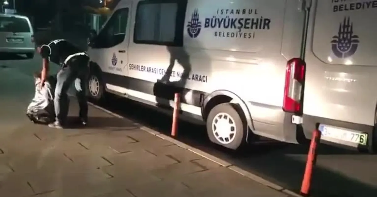 Adana'da uyuşturucu operasyonu! CHP'li İBB'nin cenaze aracından kilolarca  uyuşturucu çıktı: 3 şüpheli gözaltına alındı videosunu izle | Takvim TV