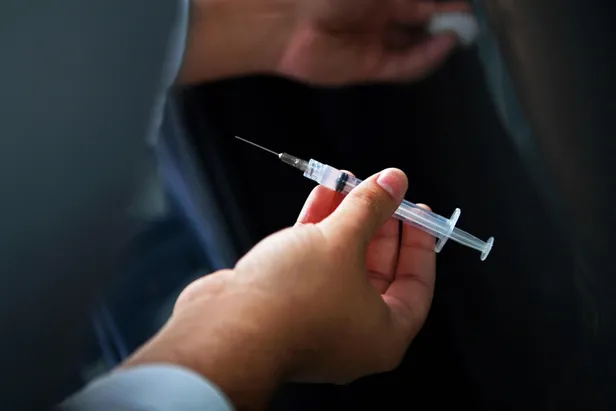 berber-ve-kuaforler-ne-zaman-asi-olacak-berber-kuafor-mhrs-koronavirus-asi-randevusu-nasil-alinir-1623390778646.jpg Berber ve kuaförler ne zaman aşı olacak? Berber kuaför MHRS koronavirüs aşı randevusu nasıl alınır?-4