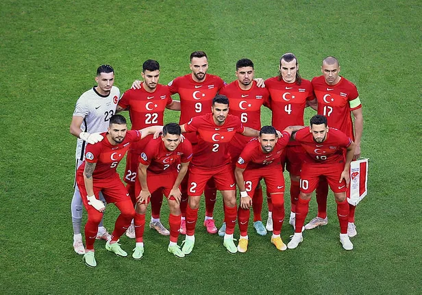 son-dakika-a-milli-takimin-uefa-uluslar-ligindeki-rakipleri-belli-oldu-1639676341563.jpg Son dakika: A Milli Takım'ın UEFA Uluslar Ligi'ndeki rakipleri belli oldu-5