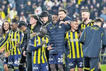 Kanarya zirveye kilitlendi: Galatasaray’ın kaybı sonrası Fenerbahçe’de şampiyonluk sesleri