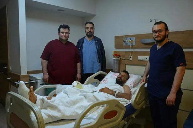 sanliurfada-el-parmagi-kopan-isciye-el-parmagi-yerine-ayak-parmagi-nakledildi-1652092557327.jpeg Şanlıurfa'da el parmağı kopan işçiye el parmağı yerine ayak parmağı nakledildi-1