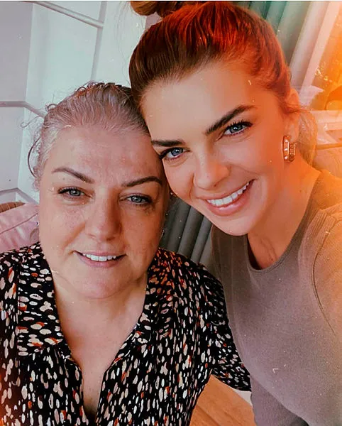 1644742682845.jpg Pelin Karahan kimdir, kaç yaşında? 13 Şubat Pazar Arda ile Omuz Omuza konuğu Pelin Karahan nereli, evli mi, çocukları var mı?-6
