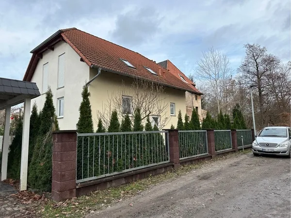 ihanet-sebekesinin-avrupadaki-beyni-goruntulendi-fetoun-en-kirli-isimlerinden-ercan-karakoyunlunun-lukse-yasam-1674014982362.jpg İhanet şebekesinin Avrupa'daki beyni görüntülendi: FETÖ'nün en kirli isimlerinden Ercan Karakoyunlu'nun lüks yaşamı-8