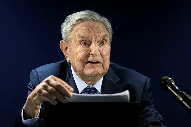 kaostan-beslenen-george-sorosun-akli-fikri-savasta-batiyi-rusyaya-karsi-gazladi-1653561943863.jpeg Kaostan beslenen George Soros'un aklı fikri savaşta! Batı'yı Rusya'ya karşı gazladı...-1