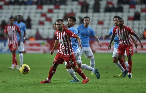 antalyada-puanlar-paylasildi-antalyaspor-1-1-gaziantep-fk-mac-sonucu-1574710044059.jpeg