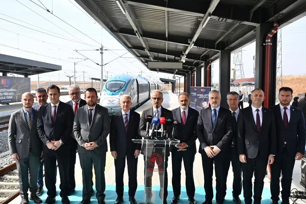 cerkezkoy-kapikule-demiryolu-hatti-aciliyor-1791466050516.jpg Başkan Erdoğan Çerkezköy-Kapıkule Demiryolu Hattı'nı hizmete açıyor: 3 il daha hızlı tren ağına dahil olacak-7