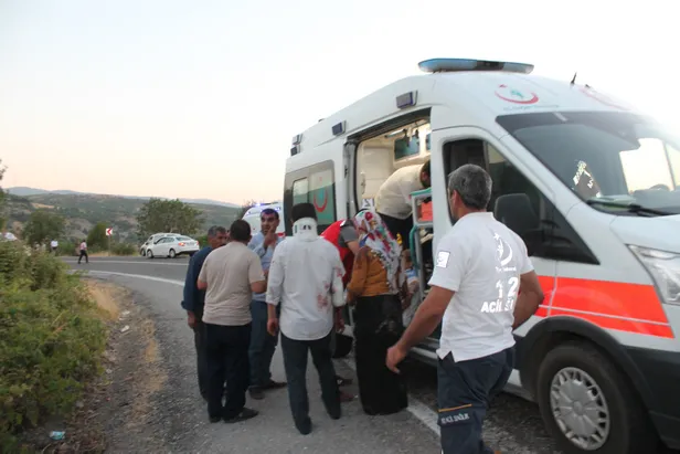 Son dakika: Diyarbakır'da minibüs devrildi! Çok sayıda yaralı var!-4