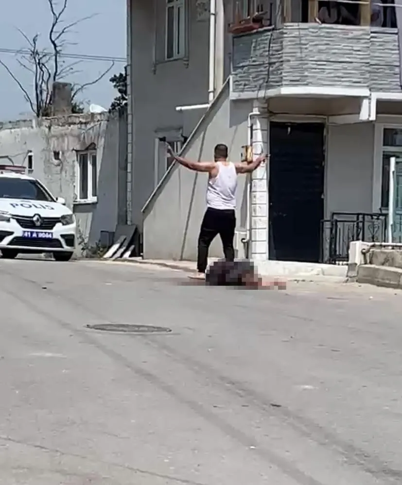 katil-esten-kan-donduran-ifade-cocugumla-goz-goze-gelince-durdum-1780956522598.jpeg 15 bıçak darbesiyle eşini katletti: Çocuğumla göz göze gelince durdum-3