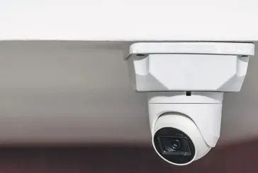 Ünlü spor mağazasında dikizleme skandalı! Güvenlik müdürü kameraları çalışanların soyunma odasına çevirdi