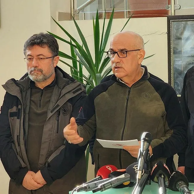 Tarım ve Orman Bakanı Vahit Kirişci deprem bölgesinde üreticiye mazot ve gübre desteğini açıkladı: 2,8 milyar liralık ödeme yapacağız