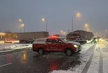 Bolu Dağı'nda zincirleme kaza! 10 araç birbirine girdi