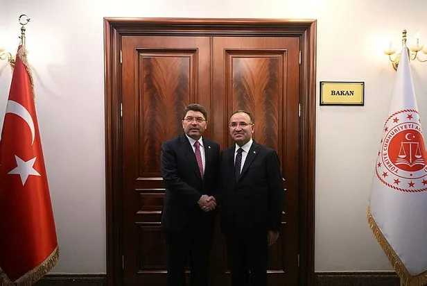 Bakanlıklarda devir-teslim töreni | Hazine ve Maliye Bakanı Mehmet Şimşek görevi devraldı: "Temel politikamız enflasyonla mücadele"-8