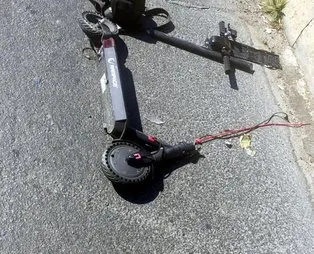 Alanya’da scooter faciası! Otomobil çarptı 1 turist öldü