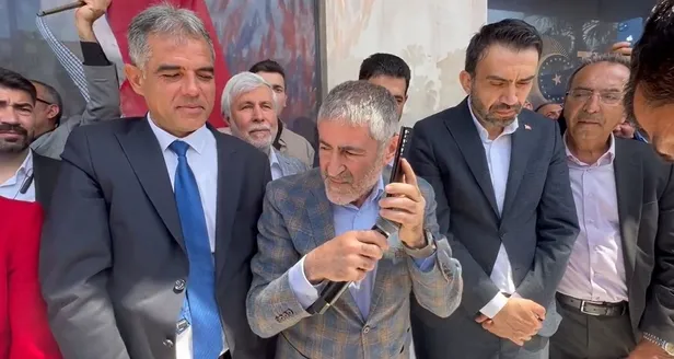 baskan-erdogan-mersinde-ak-partinin-bayramlasma-programina-telefonla-baglandi-hallac-pamugu-gibi-atmaniz-lazim-1682158014596.jpg Başkan Erdoğan, Mersin'de AK Parti'nin bayramlaşma programına telefonla bağlandı: Hallaç pamuğu gibi atmanız lazım-2