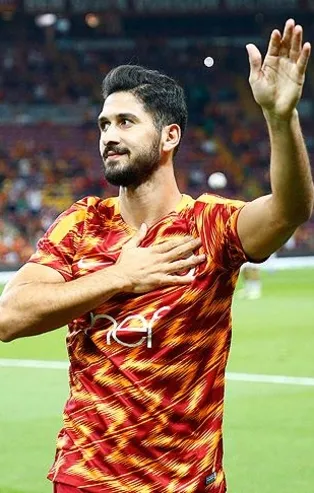 Galatasaray'da flaş Emre Akbaba kararı