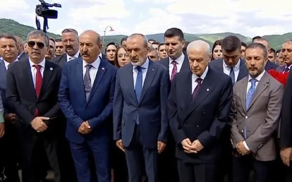 MHP lideri Devlet Bahçeli: Milliyetçi ülkücü hareket ihtiyaç hasıl olursa Türk milletinin 57. Alayı olmaya yeminlidir-1