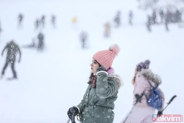 Uludağ'da kayak sezonu açıldı! Yerli ve yabancı turistlerin keyifli anları - 15