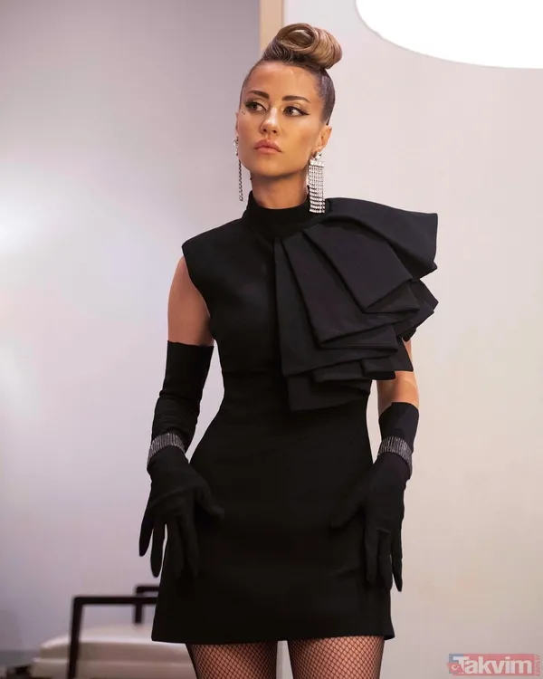 Derya Uluğ sahnede rahatsızlandı! Apar topar hastaneye kaldırıldı! İşte son sağlık durumu... - 4