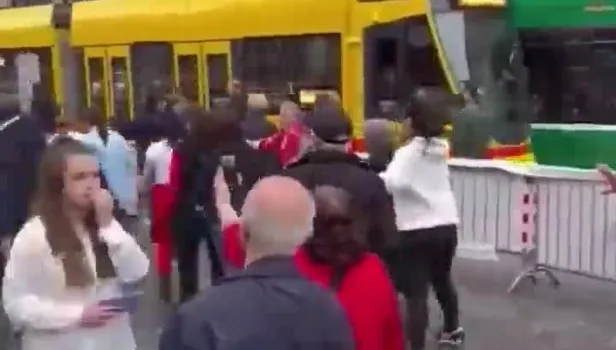 İsviçre'de terör örgütü PKK yandaşları, "23 Nisan Uluslararası Çocuk Festivali"ne saldırdı! O anlar kamerada