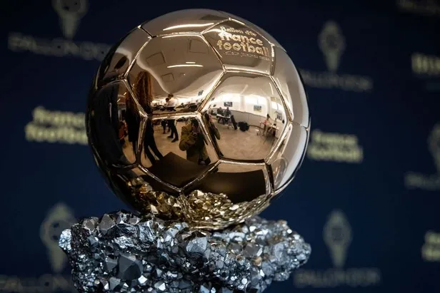 ballon-dor-odulu-ne-ballon-dor-odulu-altin-mi-kac-para-2022-ballon-dor-degeri-ne-kadar-fiyati-ve-ozellikleri-1666014327431.jpeg BALLON D'OR ÖDÜLÜ NE? Ballon d'Or ödülü altın mı, KAÇ PARA? 2022 Ballon d'Or değeri ne kadar? Fiyatı, ağırlığı ve özellikleri...-6