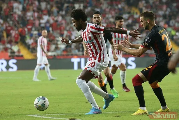 Okan Buruk’tan 4 sürpriz! İşte Galatasaray’ın Antalyaspor maçı 11’i