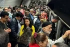 İstanbul'da metro arızası! Vatandaşlar ilk iş gününde yolda kaldı! M3 Bakırköy-Kayaşehir ve M9 Ataköy-Olimpiyat Metro hattında arıza