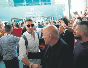 Muslera&Feghouli maç kadrosunda