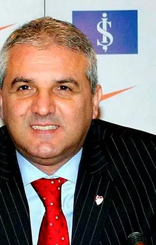 Ferhat Gündoğdu’nun istifasının ardından Merkez Hakem Kurulu’nda yeni başkan 3. kez Sabri Çelik oldu