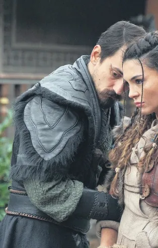 Zirve'de 'Destan' yazıyor! Tüm Türkiye'yi ekrana kilitledi