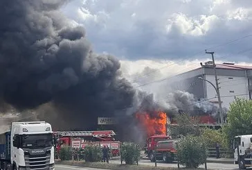 Trabzon’da AVM’de yangın
