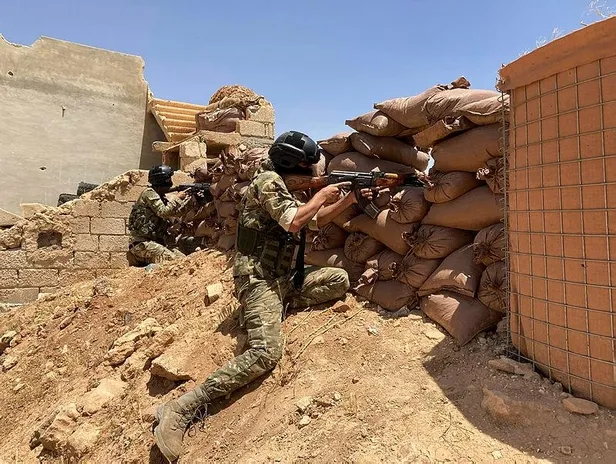 TSK ve SMO askeri operasyon için hazır: Eller tetikte gözler terör mevzilerinde!-4