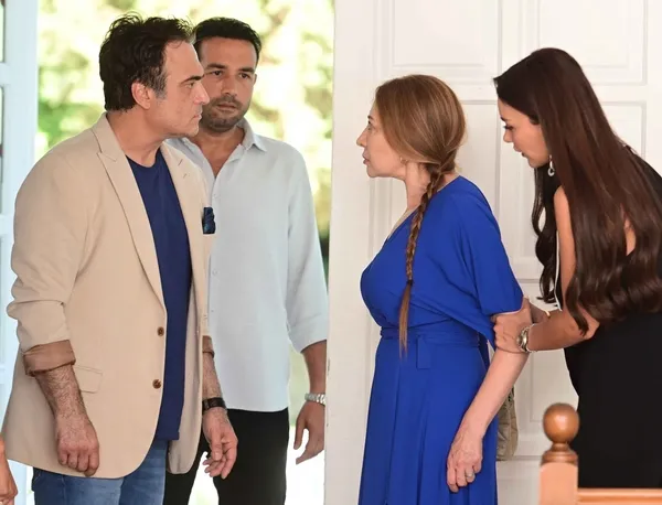 uvey-anne-7-bolumden-detaylar-ortaya-cikti-faruk-seraptan-hesap-soruyor-1691133938065.jpg Üvey Anne 7. bölümden detaylar ortaya çıktı: Faruk Serap’tan hesap soruyor!-2