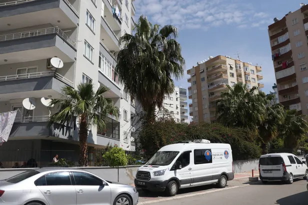 Son dakika haberi: Mersin'de genç öğretmen evinde ölü bulundu!-4