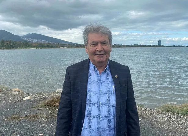 İzmir'de meydana gelen doğa olayı yürekleri ağza getirdi-7