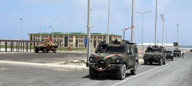 Türkiye’nin yurt dışındaki en büyük askeri üssü Somali’de açıldı