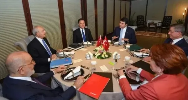 1650770959291.jpg Kozmik masa! 6'lı ittifak toplantısı öncesi DP Genel Merkezi'nde dikkat çeken olay-4