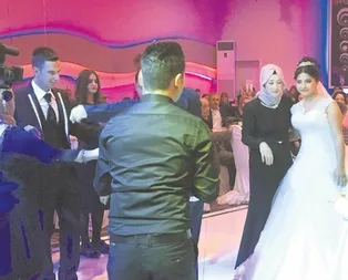 Çarşafı yırttı!