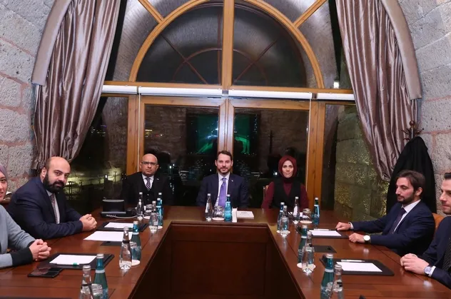 Bakan Albayrak'tan Yeşilay'a ziyaret