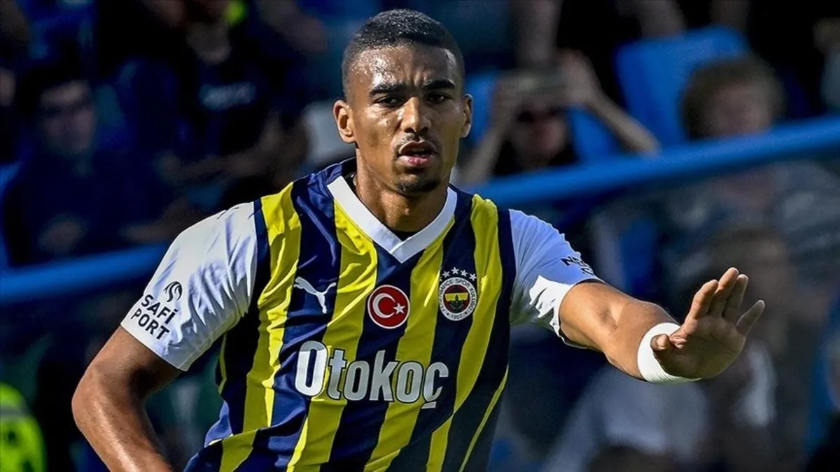 Dijku Fenerbahçe'den ayrılmak istiyor! Ganalı stoper menajerine yetkiyi verdi